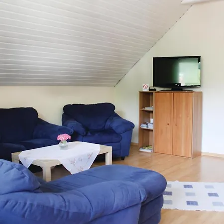 2 Bedroom Nice In Wesertal-gieselwerder Lejlighed